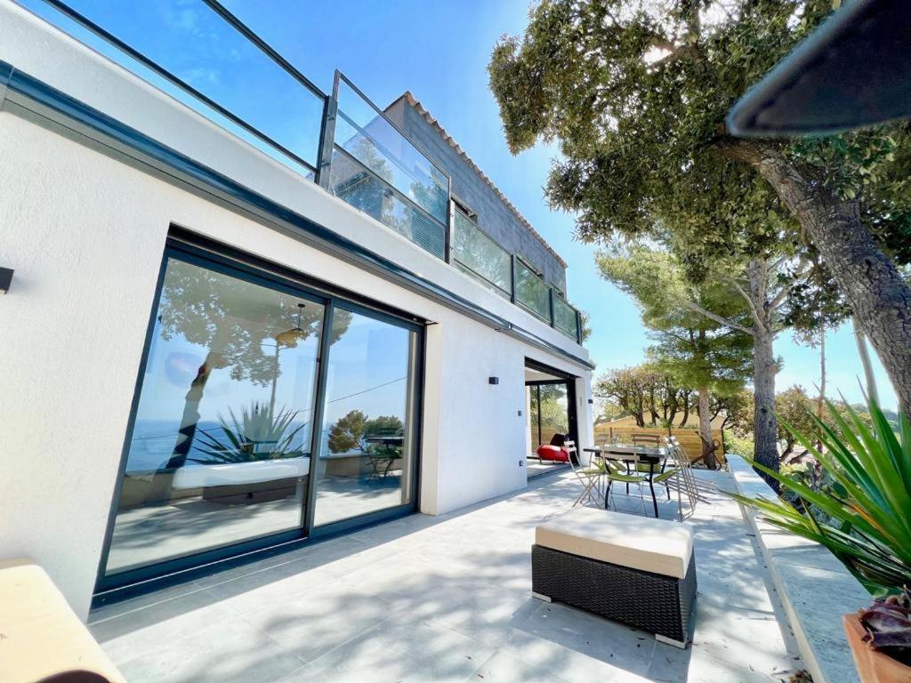 Magnifique Villa Neuve Vue Mer كافالير سور مير المظهر الخارجي الصورة