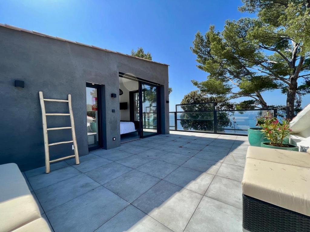 Magnifique Villa Neuve Vue Mer كافالير سور مير المظهر الخارجي الصورة