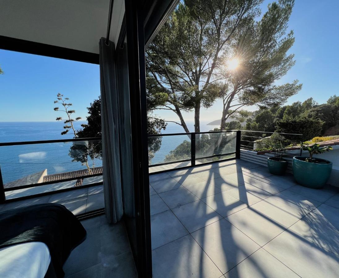 Magnifique Villa Neuve Vue Mer كافالير سور مير المظهر الخارجي الصورة